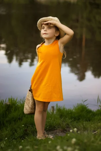 Sukienka dziecięca z wełny merynosów pomarańczowa