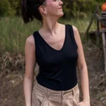 Top z wełny merino z dekoltem V damski czarny Top z wełny merino z dekoltem V damski czarny