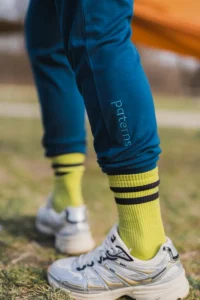 Skarpety trekkingowe merino z paskami fluo