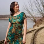 Sukienka z wełny merino z krótkim rękawem green gorpcore