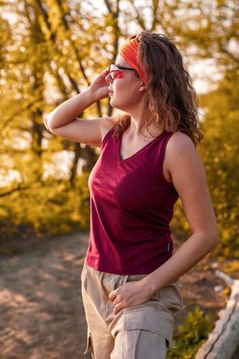 Top z wełny merino z dekoltem V damski bordowy