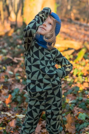 Bielizna termoaktywna z wełny merino 100% góra dziecięca w oliwkowe trójkąty