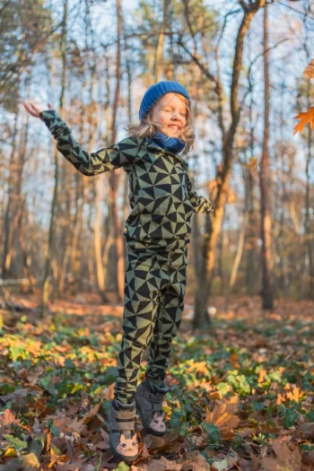 Legginsy termoaktywne z wełny merino 100% dla dzieci w oliwkowe trójkąty