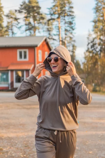 Bluza z wełny merino damska hoodie mocha