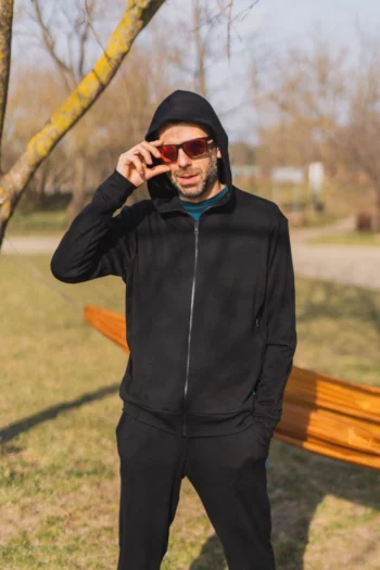 Bluza z wełny merino męska rozpinana z kapturem czarna