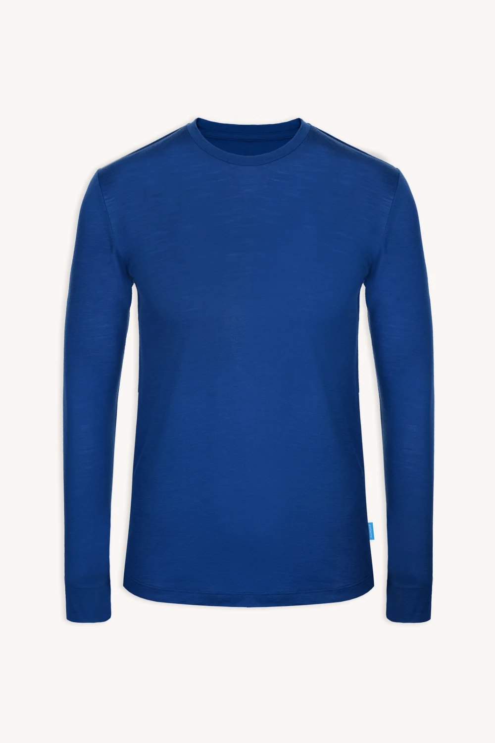 Męska kobaltowa koszulka z wełny merynosów z długim rękawem, Koszulka z wełny merynosów z długim rękawem męska kobaltowa, jest wyświetlana na białym tle.
