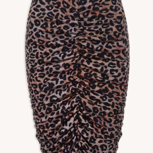 Koszulka z wełny merino ze stójką active damska letnia gorpcore to damski top z wełny merino ze stójką, przeznaczony do aktywnego noszenia latem i inspirowany trendem gorpcore.