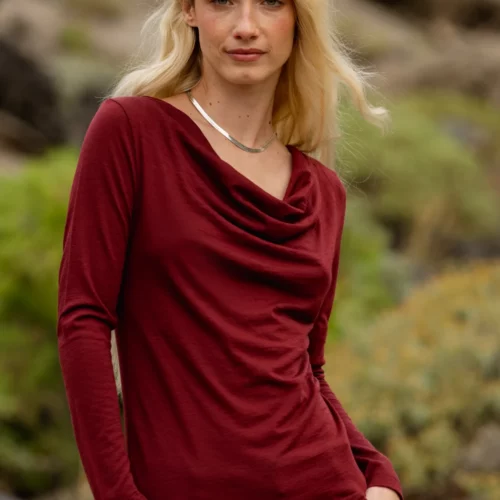 Bluzka z wełny merino długim rękawem z dekoltem woda bordowa