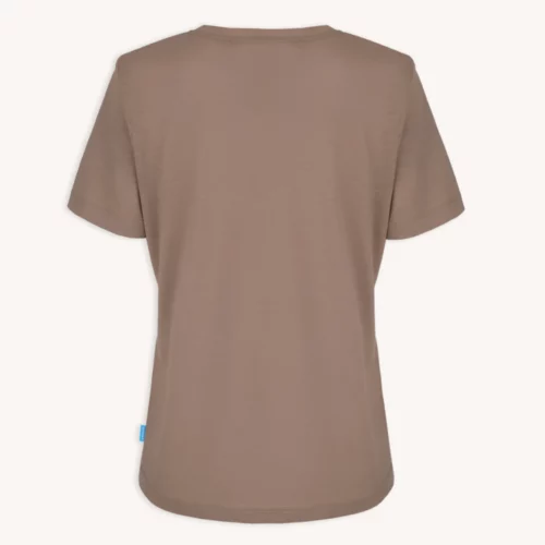 Koszulka z wełny merino prosta damska na lato jest pokazana od tyłu na jasnym tle. Ta koszulka z krótkim rękawem w kolorze ciemnoszarym ma gładki design bez widocznych logo i wzorów.