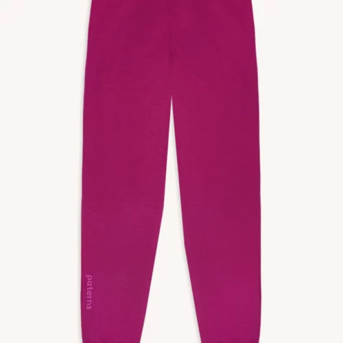 Koszulka z wełny merino prosta damska letnia gorpcore ułożona płasko na białym tle, z prostym wzorem idealnym na lato.