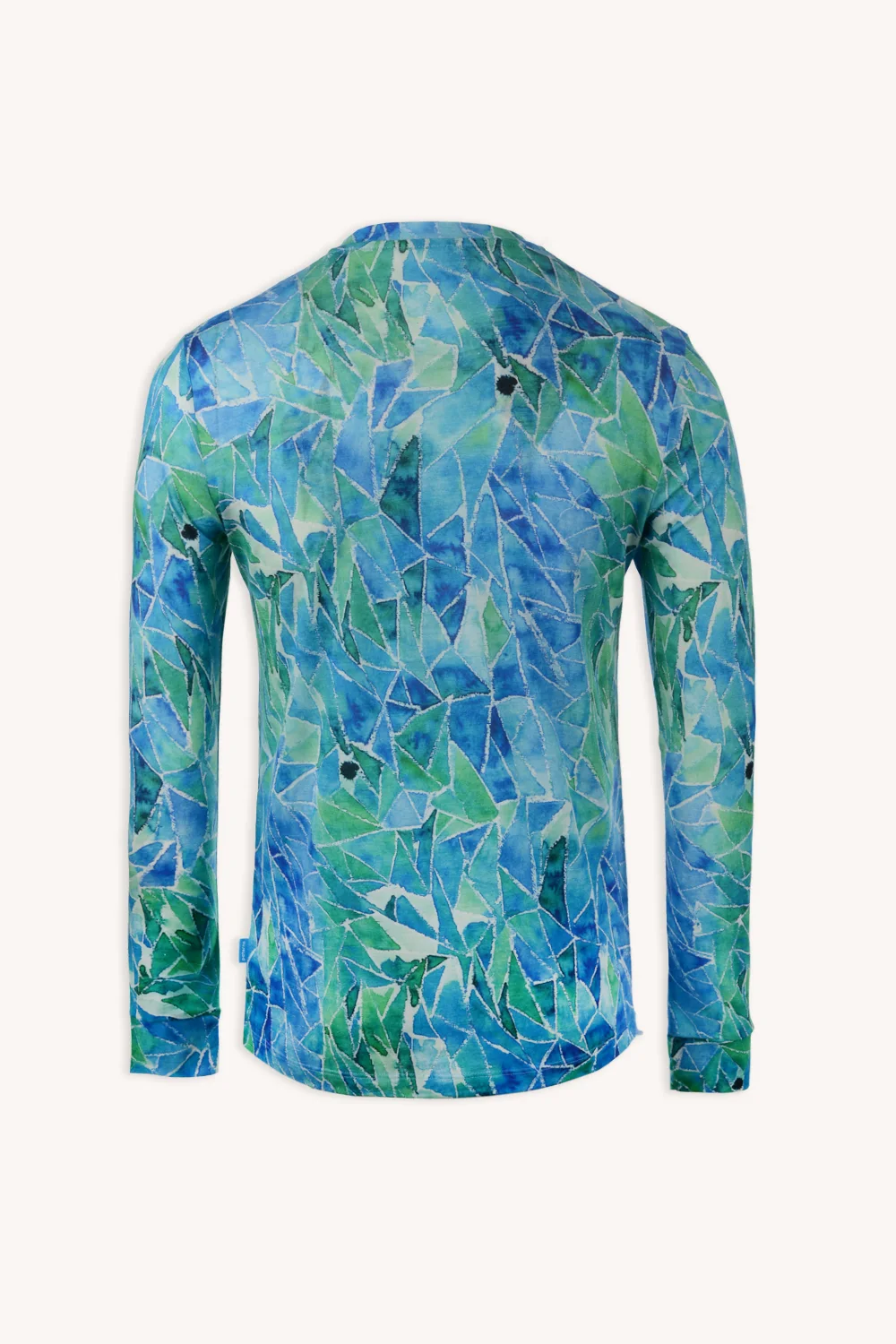 Męska koszulka z wełny merynosów w kolorze mokka, pokazana od tyłu na białym tle.